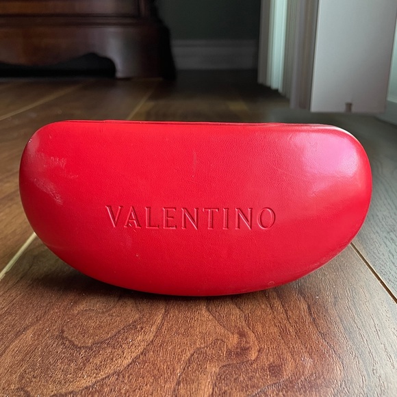 Valentino Stylish sunglasses - Picture 9 of 10